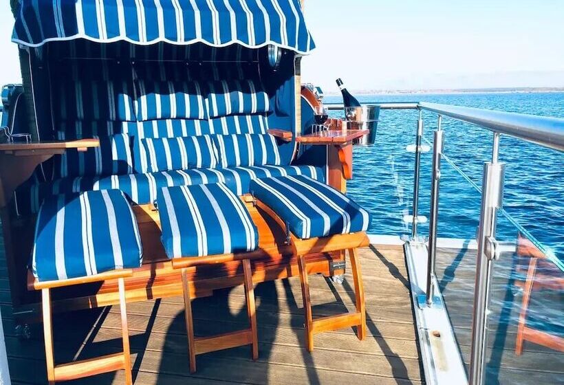 Hotel Hausboot Elandi