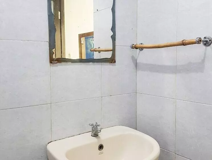 ホテル Oyo 3186 Thomas Garden Place