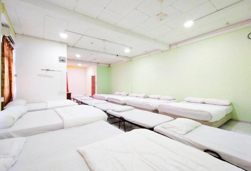 酒店 Spot On 89939 Platinum Inn