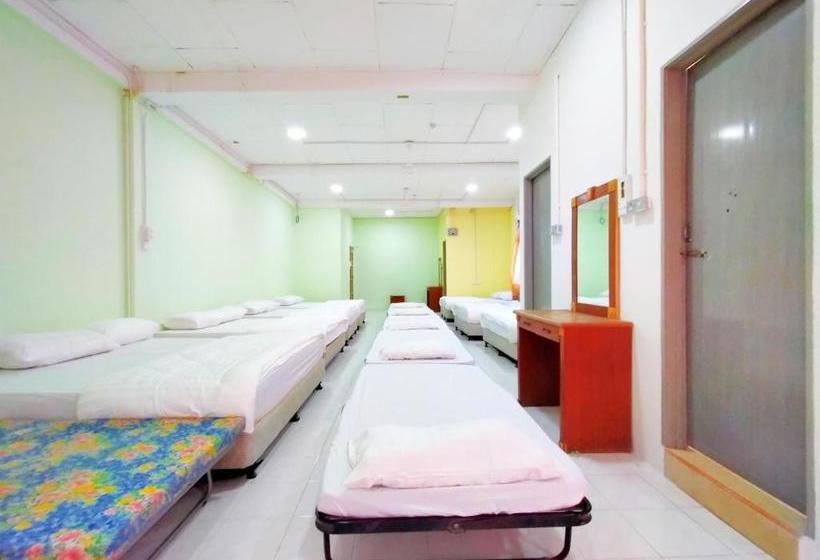 酒店 Spot On 89939 Platinum Inn