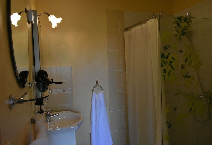 ペンション Les Chambres De La Ville Haute