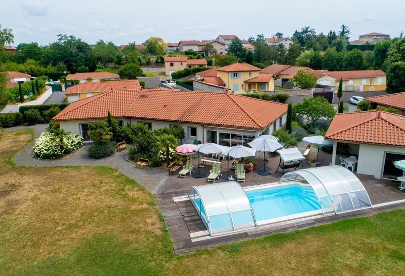 Pensionat Montbrison Chambres Au Fil Du Vizézy
