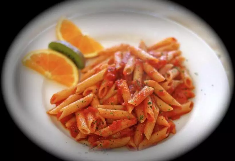 簡易ホテル Paradiso