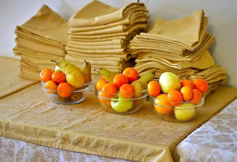 簡易ホテル Paradiso