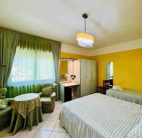 Hostal Paradiso
