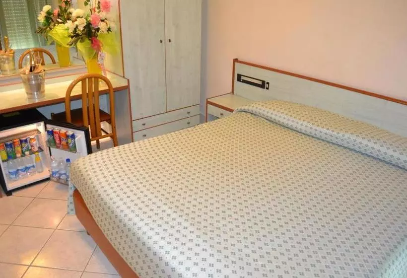 簡易ホテル Paradiso