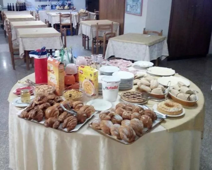 簡易ホテル Paradiso