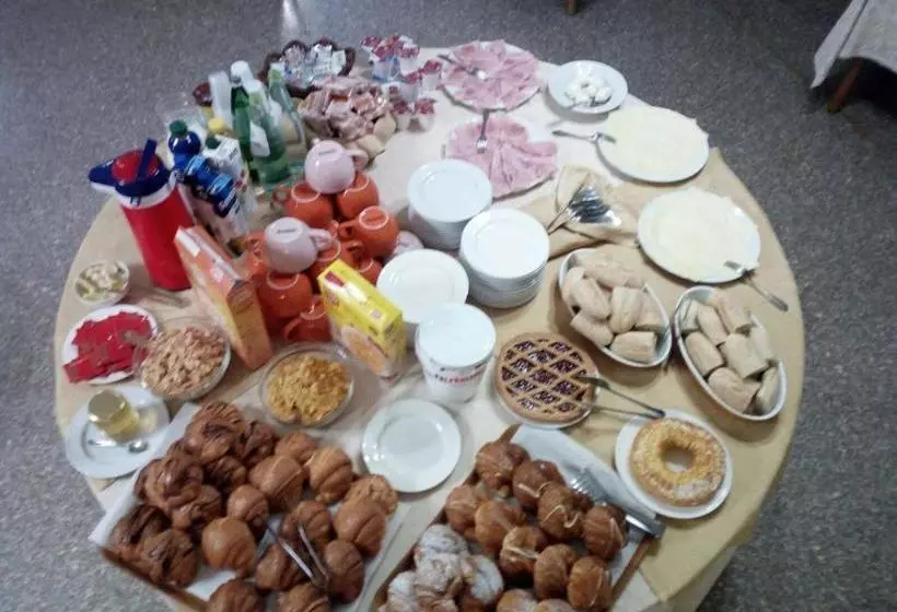 簡易ホテル Paradiso