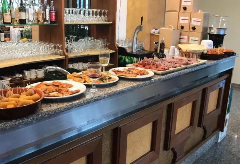 簡易ホテル Paradiso