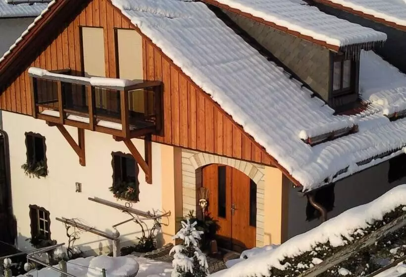 Quaint Farmhouse In Langenbach Near Lake