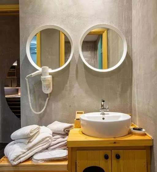 Adryades Luxury Apartments