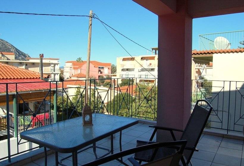 Alkyoni Studios & Apartments