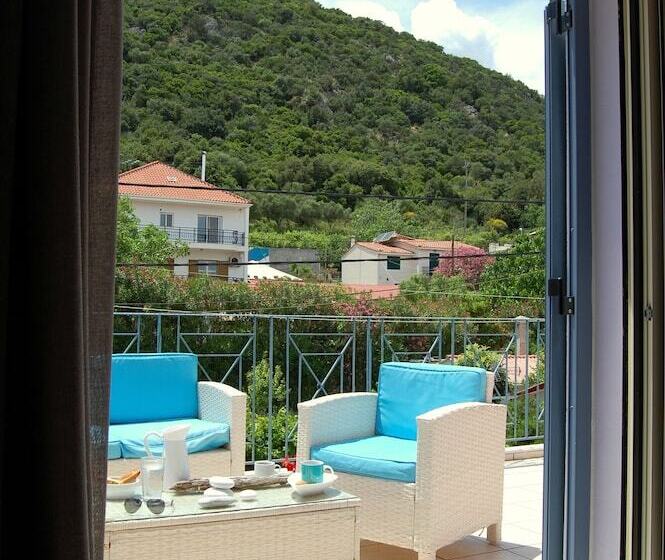 Alkyoni Studios & Apartments