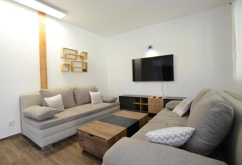 Apartments Osijek By The River