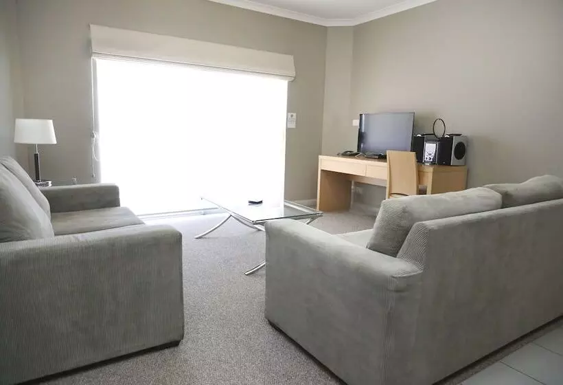 Centrepoint Apartments Griffith