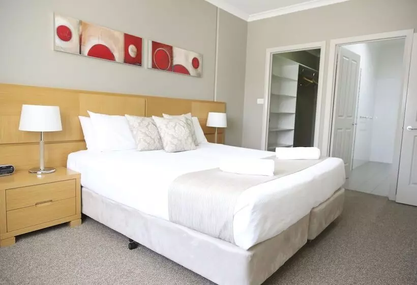 Centrepoint Apartments Griffith