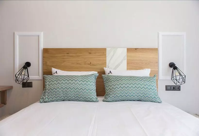 ホテル Albatros Suites