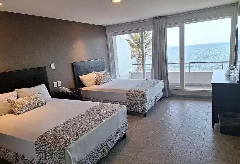 هتل Costa Verde