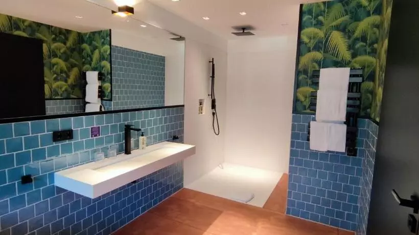 Koncept Hotel International