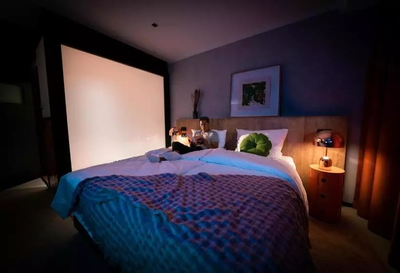 Koncept Hotel International