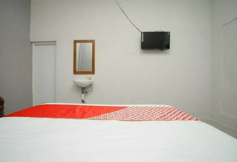 Hotelli Nindy Homestay By Oyo Rooms