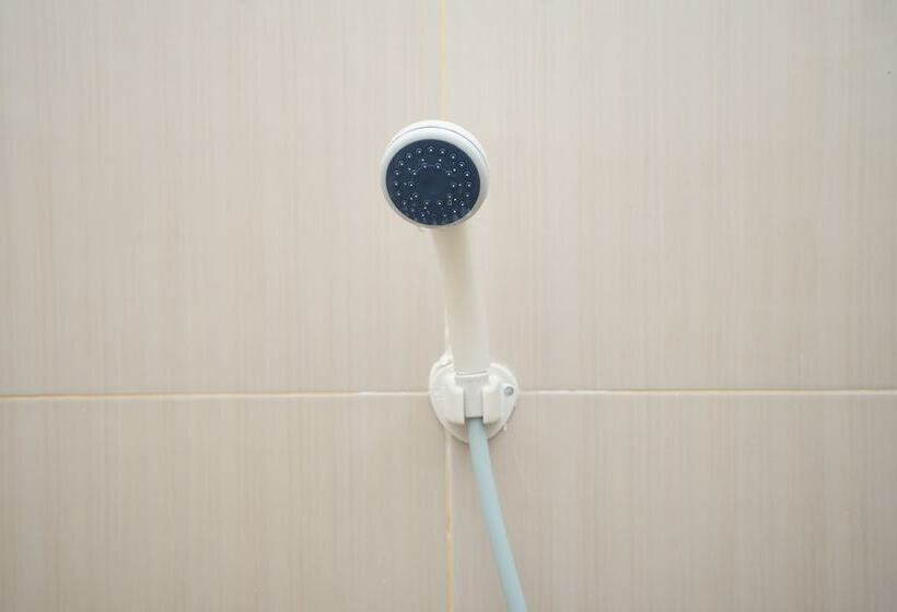 Отель Nindy Homestay By Oyo Rooms