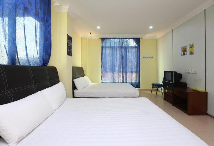 هتل Spot On 89857 Azra Inn Rumah Tumpangan