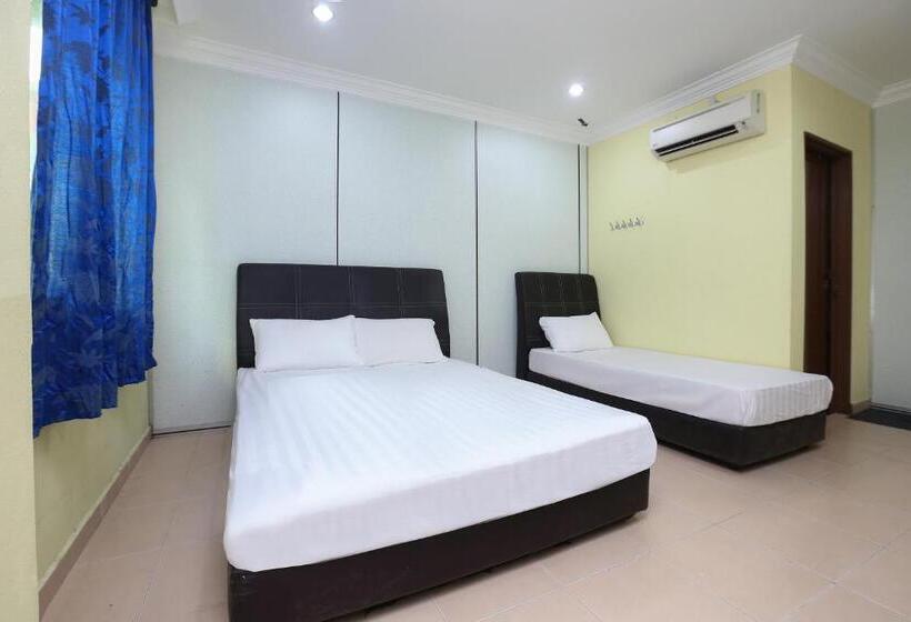 هتل Spot On 89857 Azra Inn Rumah Tumpangan