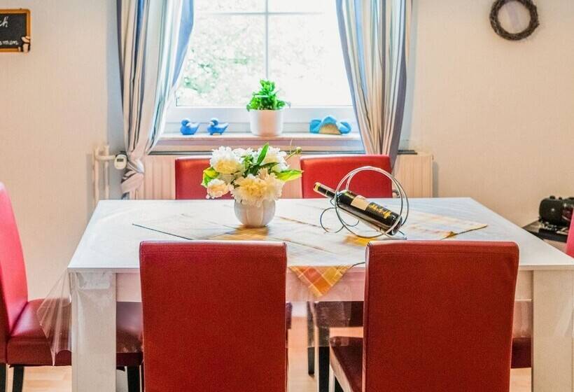 Luxurious Apartment In Medebach Near Public Pool