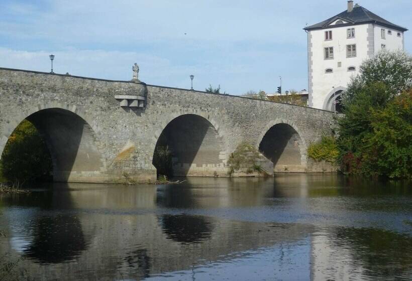 Apartment With Private Terrace In Runkel