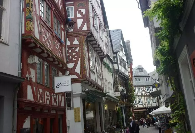 Apartment With Private Terrace In Runkel