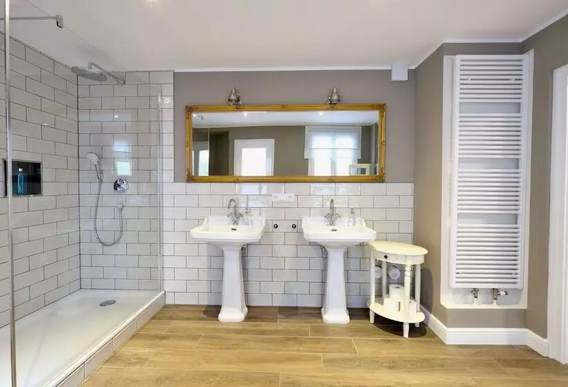 Boutique Charme Apartments 14