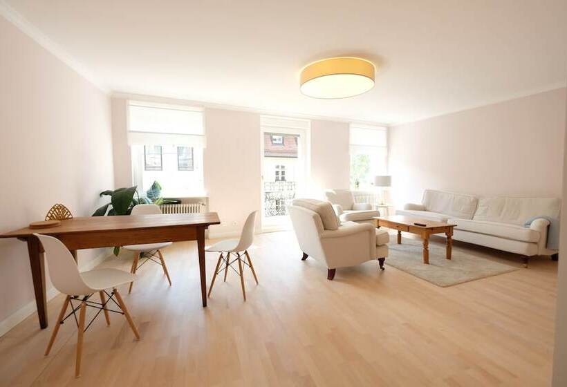 Boutique Charme Apartments 14