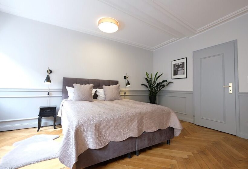 Boutique Charme Apartments 14