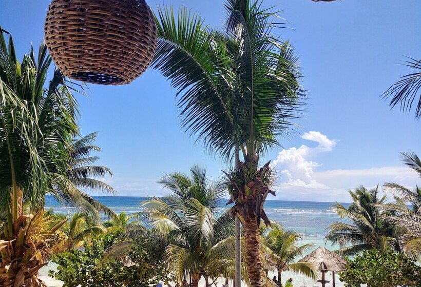 El Fuerte Beach Resort