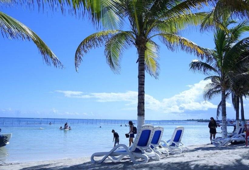 El Fuerte Beach Resort