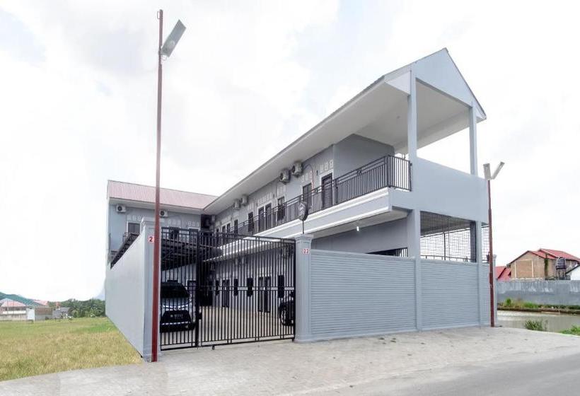 هتل Oyo Life 3079 Cahaya Kost