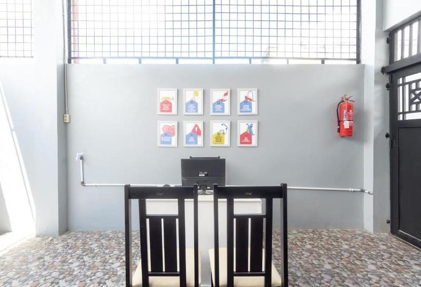 هتل Oyo Life 3079 Cahaya Kost