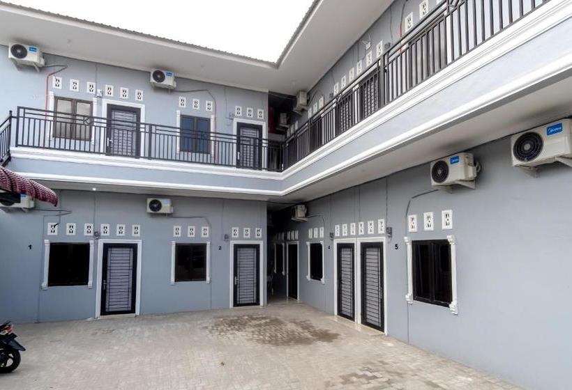 هتل Oyo Life 3079 Cahaya Kost