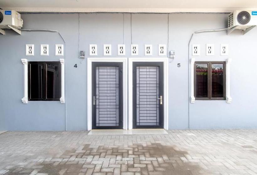 هتل Oyo Life 3079 Cahaya Kost