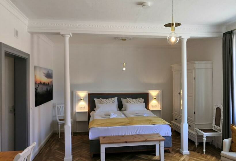 乡村酒店  Ferienhof Trapp