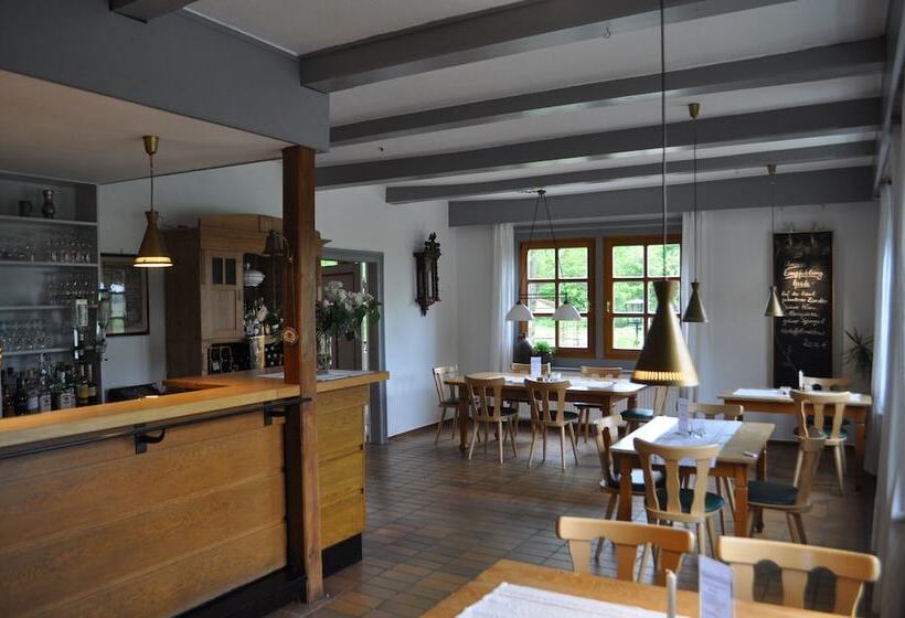 乡村酒店  Ferienhof Trapp