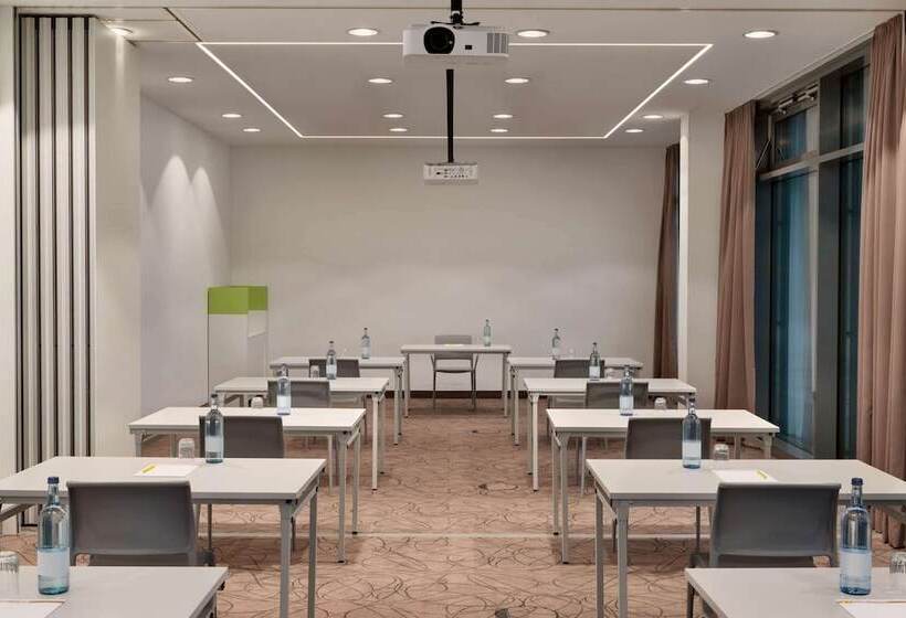 Hotel Super 8 By Wyndham Augsburg