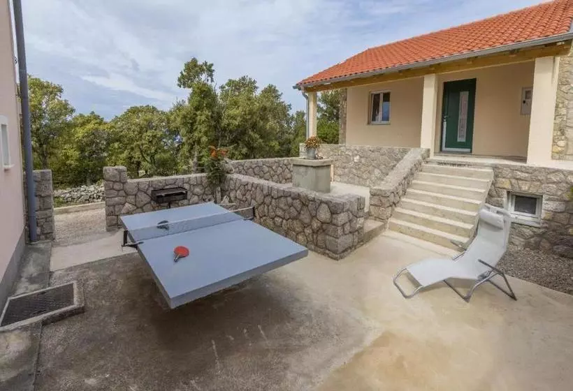 House Elwira