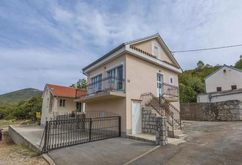 House Elwira