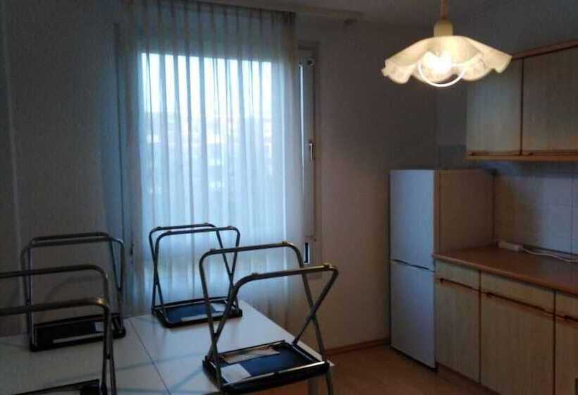 Пансион Gästezimmer Düsseldorf 1