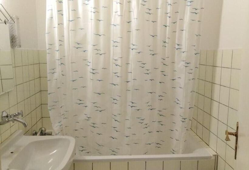 Пансион Gästezimmer Düsseldorf 1