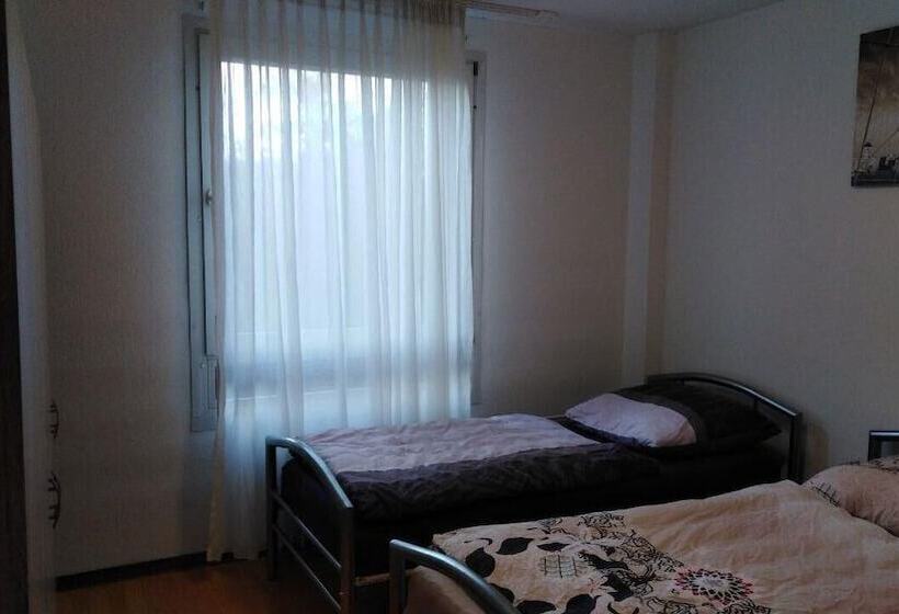 Пансион Gästezimmer Düsseldorf 1