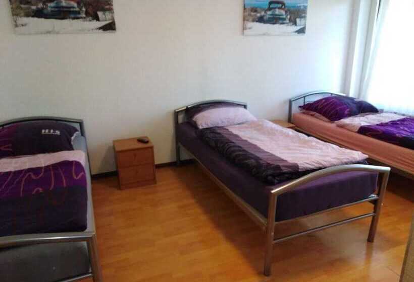 Пансион Gästezimmer Düsseldorf 1