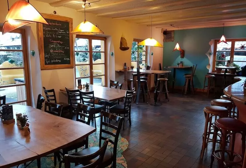 Schiff Bihlerdorf   Hostel